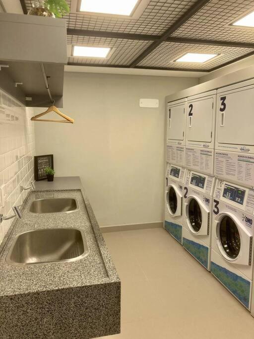 Apartamento 1 Dorm -itaim Bibi A 5 Min Av Faria Lima Und1903 São Paulo